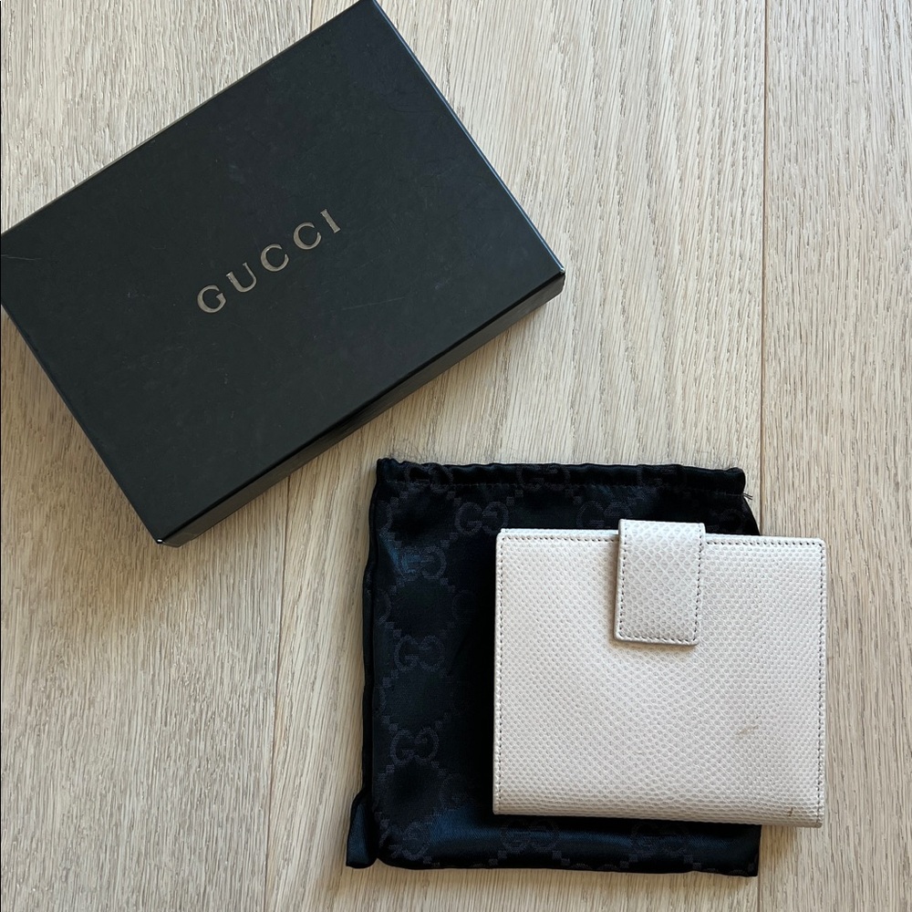Gucci wallet in beige leather - Picture 2 of 12